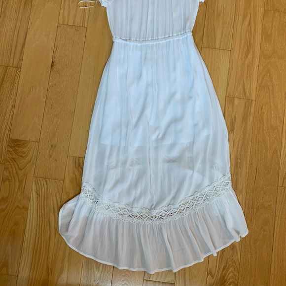 White Lace Short Sleeve Dress - Picture 3 of 3